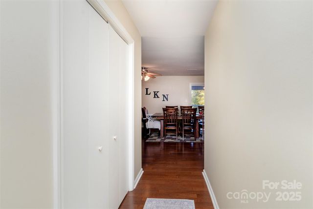 7088 Wateredge Drive, Sherrills Ford, NC 28673