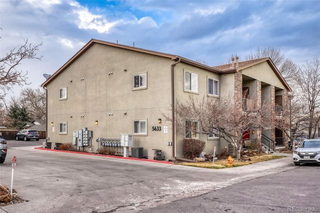 5633 E Atlantic Place 2A, Denver, CO 80222