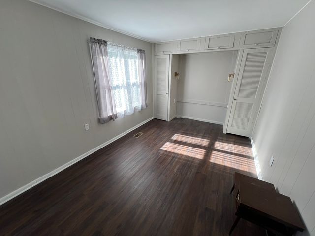 936 Russell Place, Mundelein, IL 60060