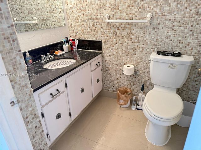 18051 Biscayne Blvd 1505, Aventura, FL 33160