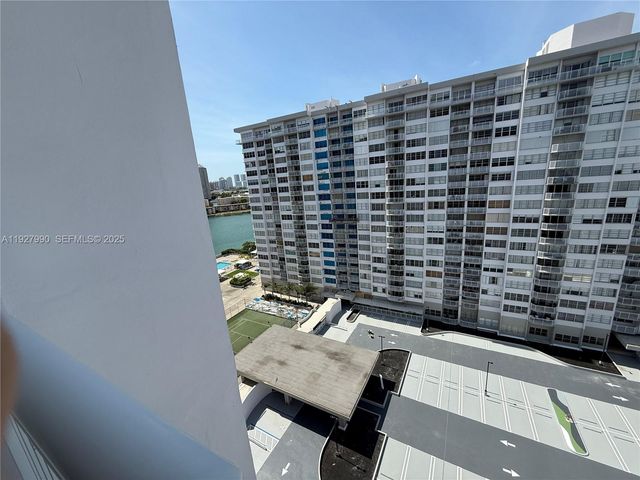 18051 Biscayne Blvd 1505, Aventura, FL 33160