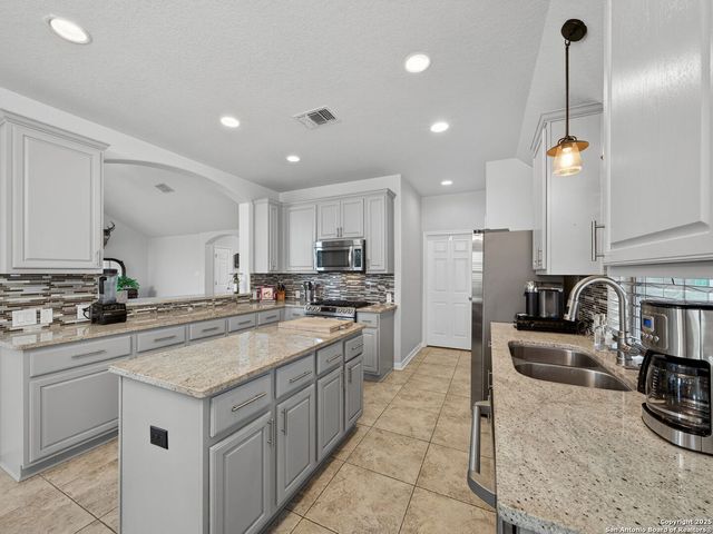 2623 Ladera, San Antonio, TX 78261