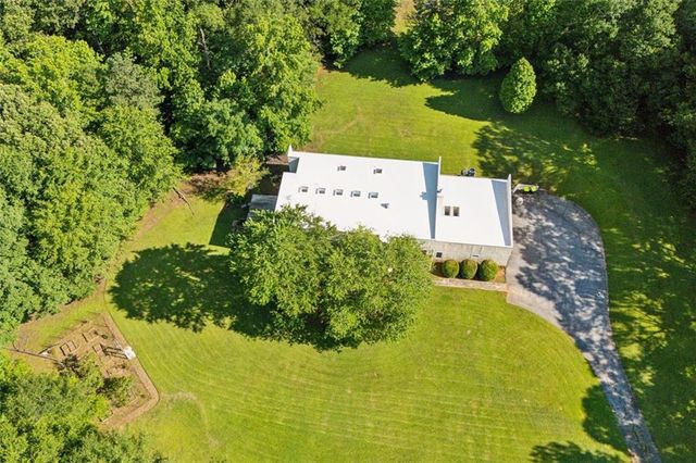 110 Bridger Point Road, Fayetteville, GA 30215