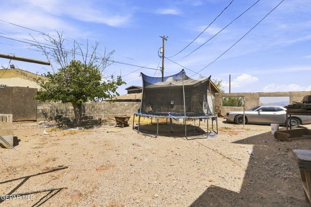 8621 REMINGTON Drive, Canutillo, TX 79835