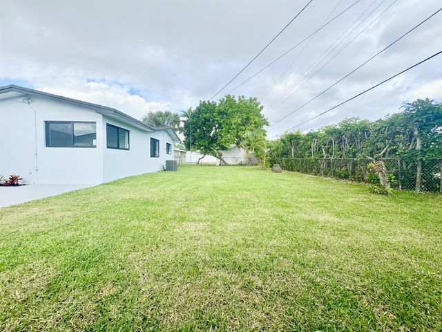 356 Lanier Drive, Palm Springs, FL 33461