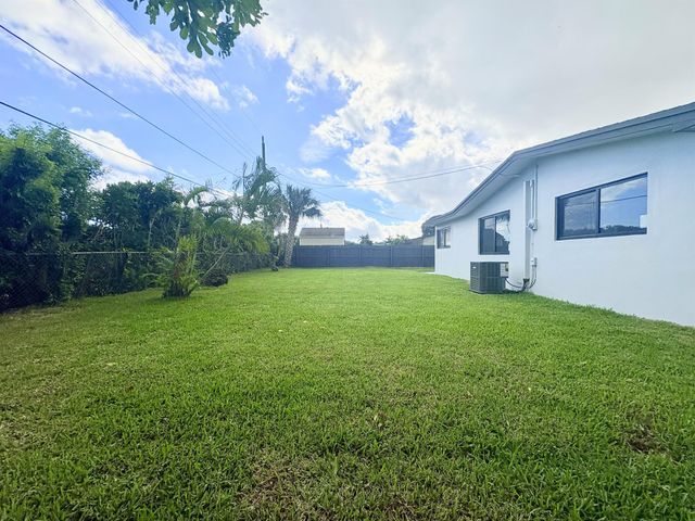 356 Lanier Drive, Palm Springs, FL 33461