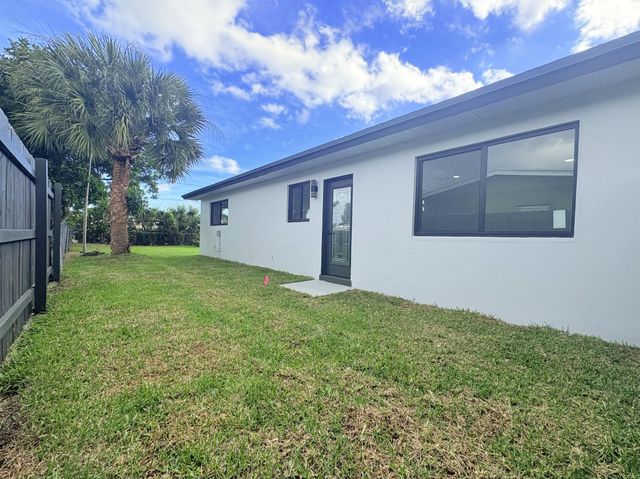 356 Lanier Drive, Palm Springs, FL 33461