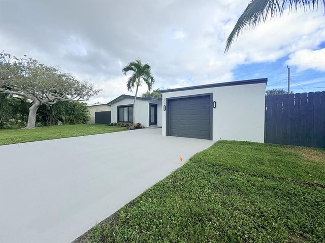 356 Lanier Drive, Palm Springs, FL 33461