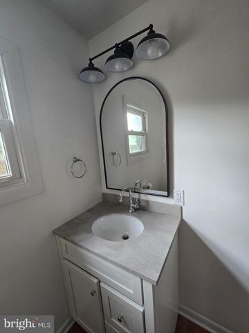 1101 FRANKLIN ST, Clayton, NJ 08312