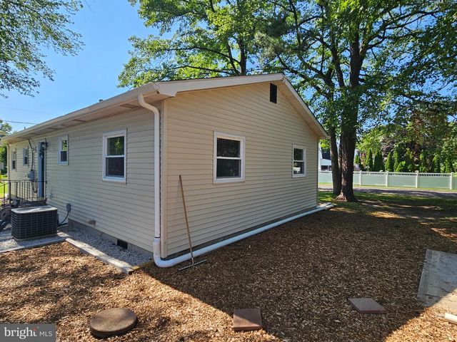 1101 FRANKLIN ST, Clayton, NJ 08312