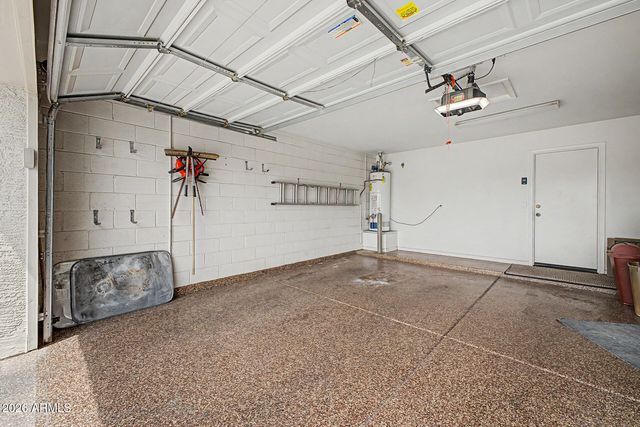 16328 W SANDRA Lane, Surprise, AZ 85388