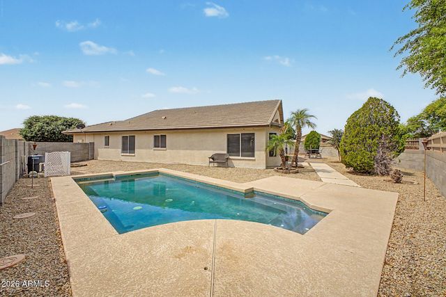 16328 W SANDRA Lane, Surprise, AZ 85388