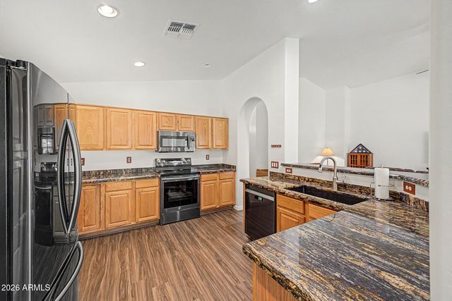 16328 W SANDRA Lane, Surprise, AZ 85388