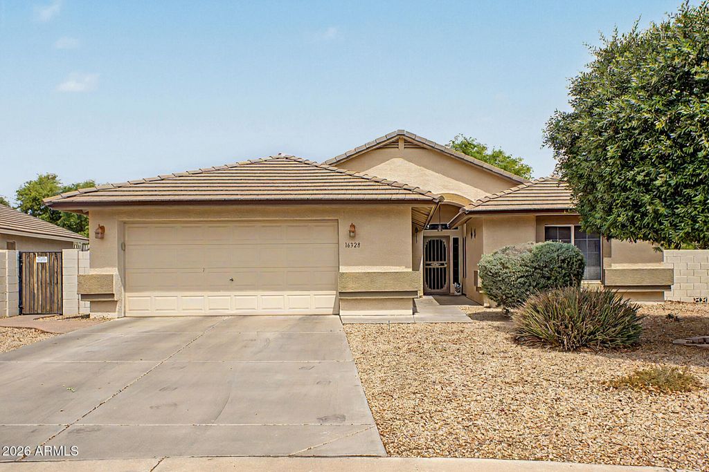 16328 W SANDRA Lane, Surprise, AZ 85388