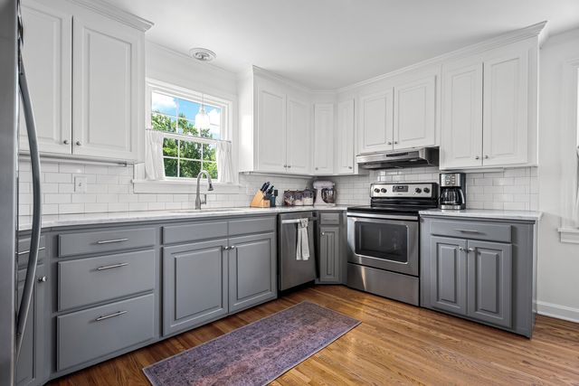 523 Crieve Rd, Nashville, TN 37220