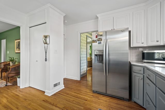 523 Crieve Rd, Nashville, TN 37220