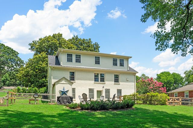 523 Crieve Rd, Nashville, TN 37220