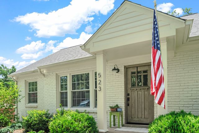 523 Crieve Rd, Nashville, TN 37220