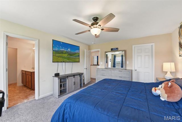 337 Charlestowne Place Drive, St Charles, MO 63301