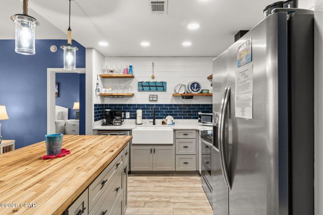 9860 S Thomas Drive 606, Panama City, FL 32408