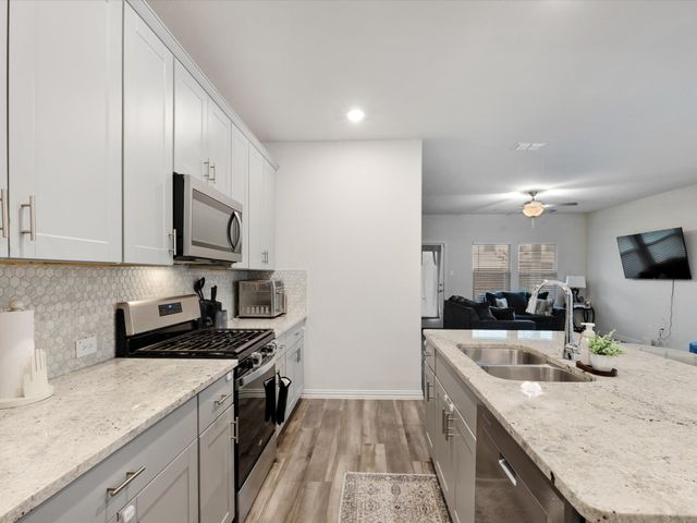 1809 Ash Oak Lane, Forney, TX 75126