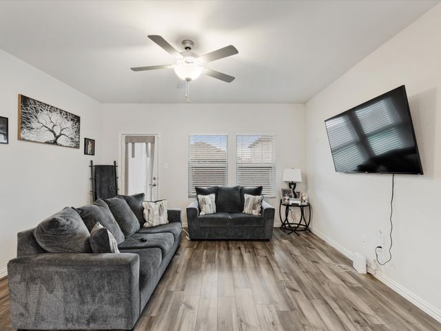 1809 Ash Oak Lane, Forney, TX 75126