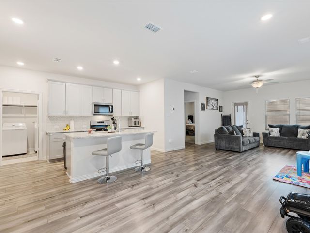 1809 Ash Oak Lane, Forney, TX 75126