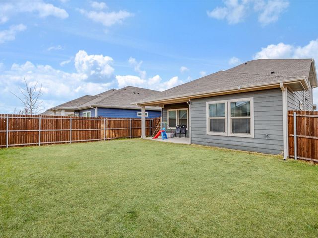 1809 Ash Oak Lane, Forney, TX 75126