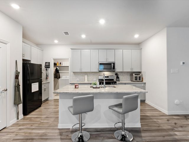 1809 Ash Oak Lane, Forney, TX 75126