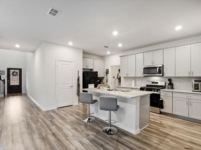 1809 Ash Oak Lane, Forney, TX 75126