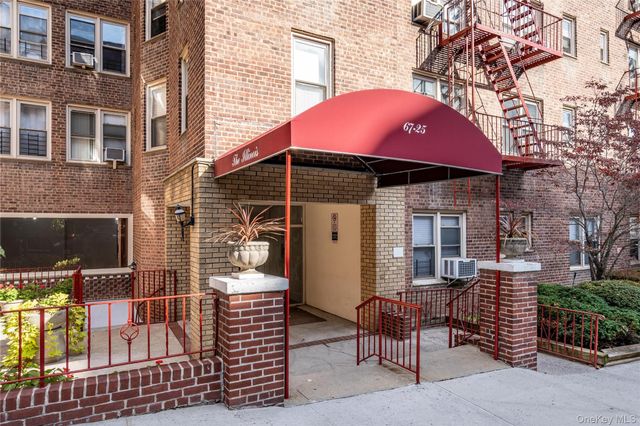 67-25 Clyde Street 2G, Forest Hills, NY 11375
