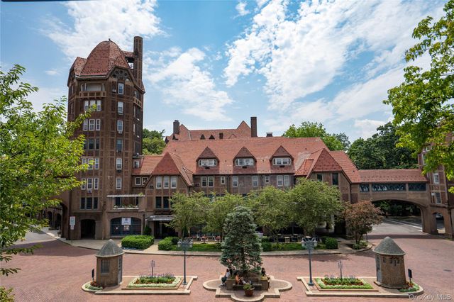 67-25 Clyde Street 2G, Forest Hills, NY 11375