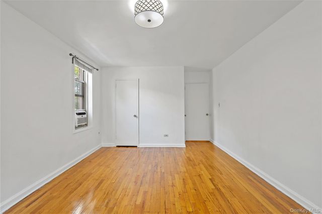 67-25 Clyde Street 2G, Forest Hills, NY 11375