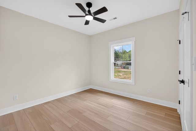 Lot 5 Hickory Cove LN, Moneta, VA 24121