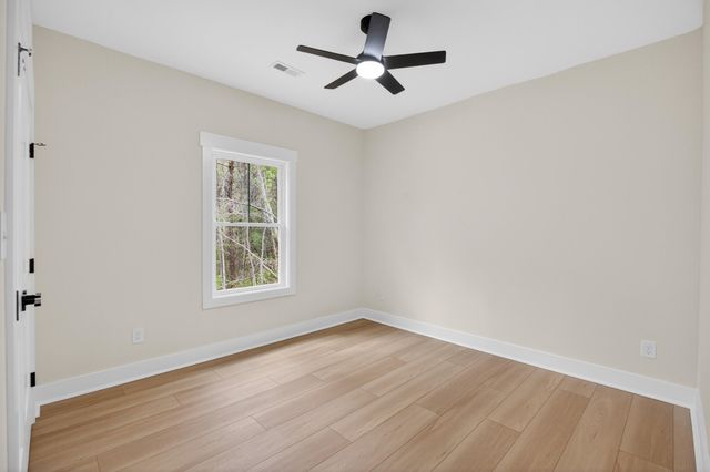 Lot 5 Hickory Cove LN, Moneta, VA 24121
