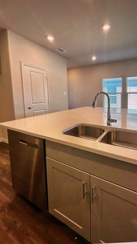 1621 Briar Hunt Drive, Forney, TX 75126