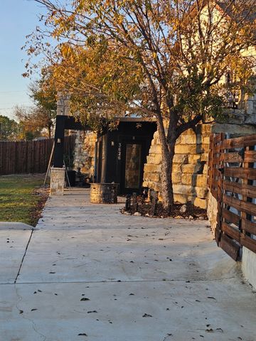 3626 B Canyon Road, Granbury, TX 76049