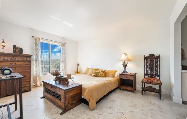 5020 NW 79th Ave 303, Doral, FL 33166