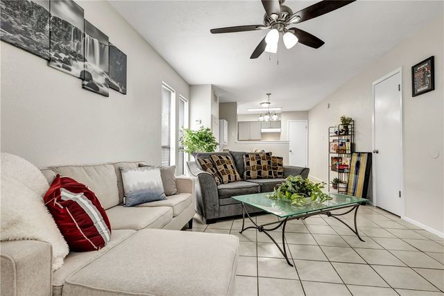 1520 Hawk Tree Drive A, College Station, TX 77845