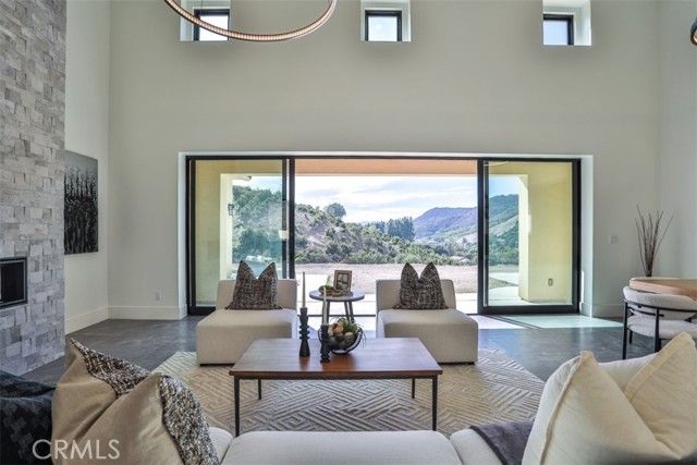 43698 De Luz, Temecula, CA 92590