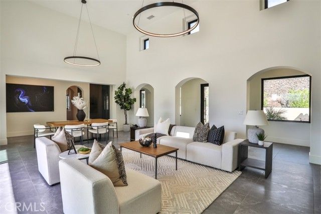 43698 De Luz, Temecula, CA 92590