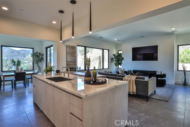 43698 De Luz, Temecula, CA 92590