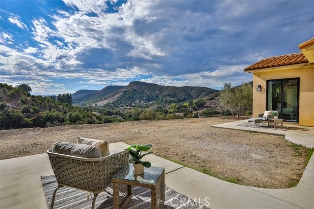43698 De Luz, Temecula, CA 92590