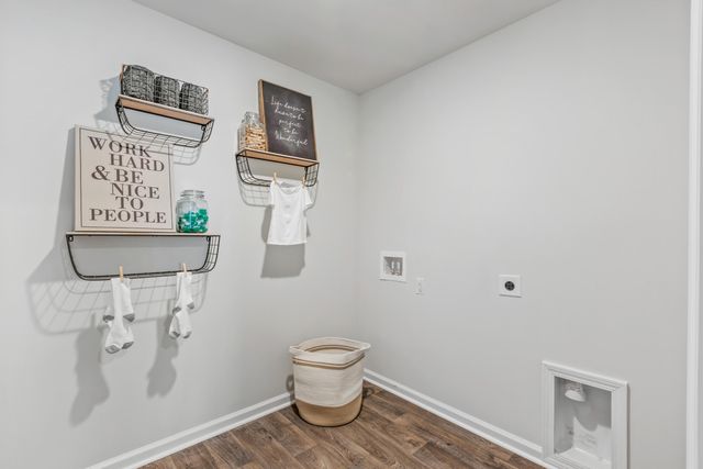 2972 Fernwood Drive, North Charleston, SC 29406