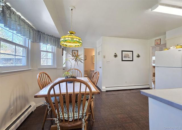 2069 Feuereisen Avenue, Ronkonkoma, NY 11779