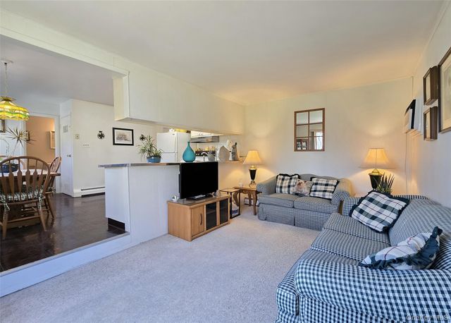 2069 Feuereisen Avenue, Ronkonkoma, NY 11779