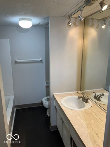 1358 Tishman Lane 1358, Indianapolis, IN 46260