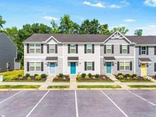 31 Tidworth Drive, Greer, SC 29651