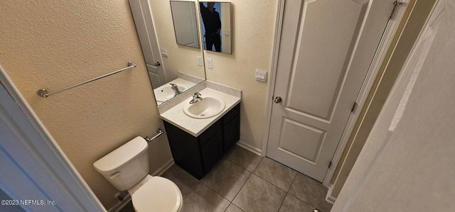 7683 LEGACY Trail, Jacksonville, FL 32256