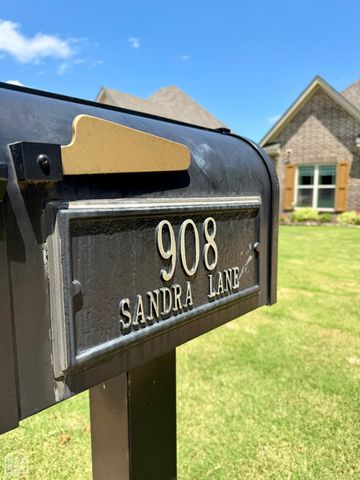 908 Sandra Lane, Jonesboro, AR 72405